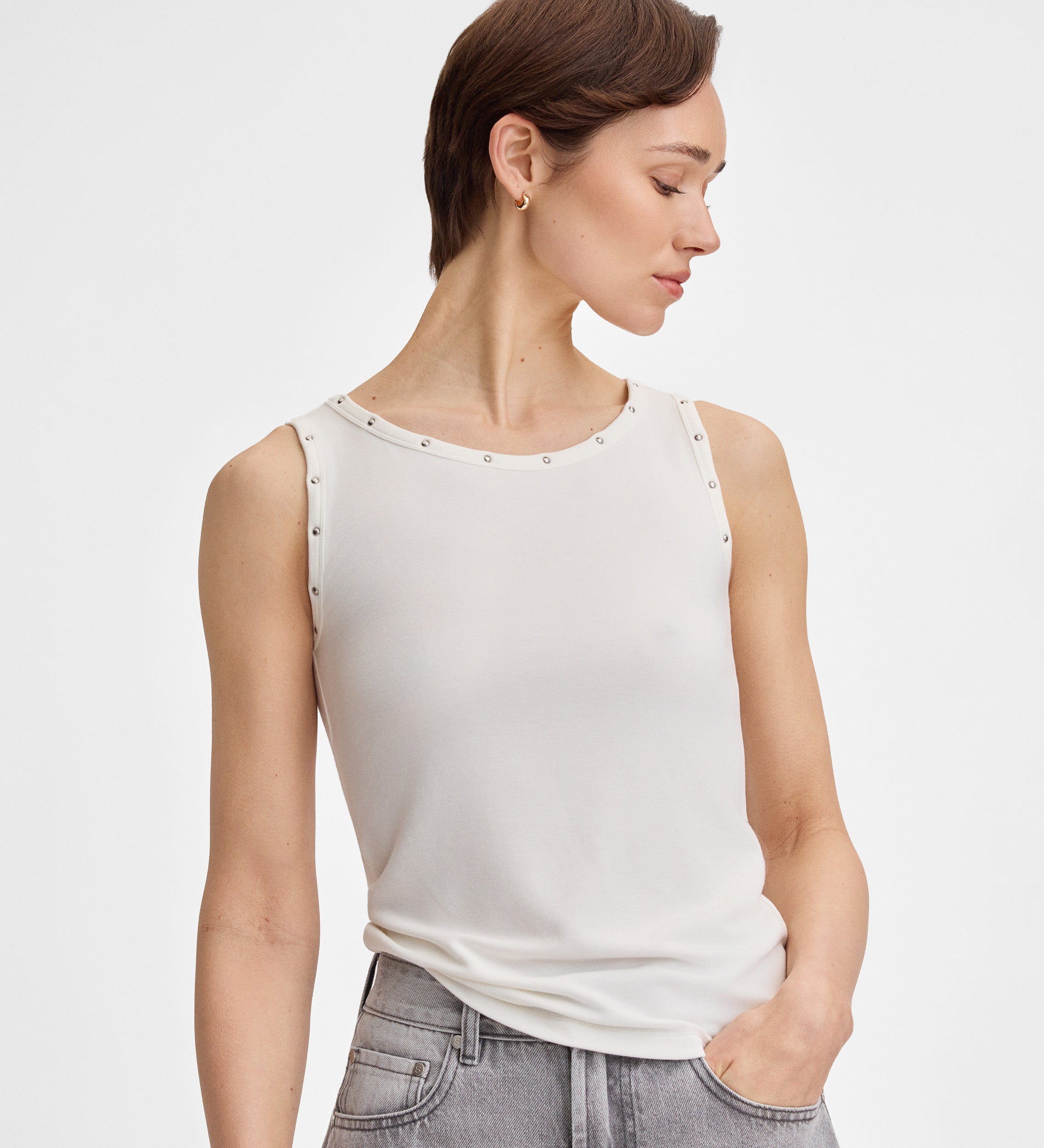 T-shirt sans manches rivets