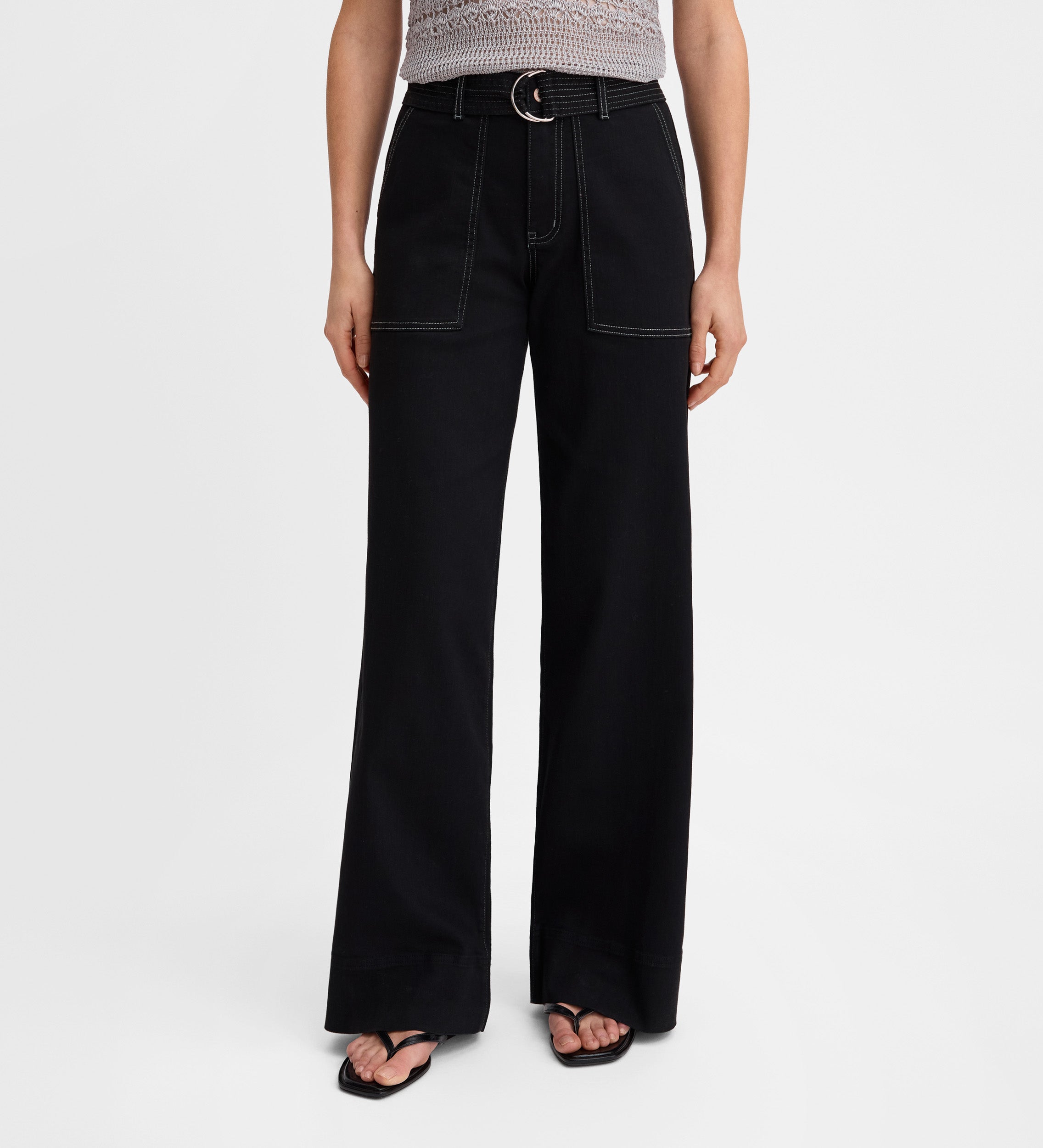 Pantalón denim pespuntes