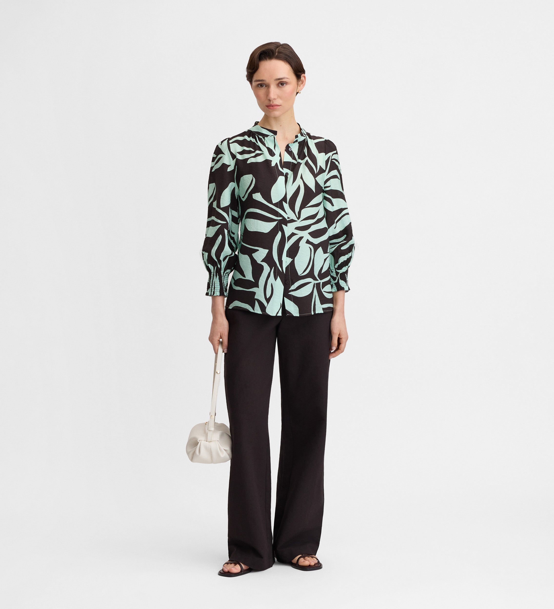 Blusa estampada bicolor
